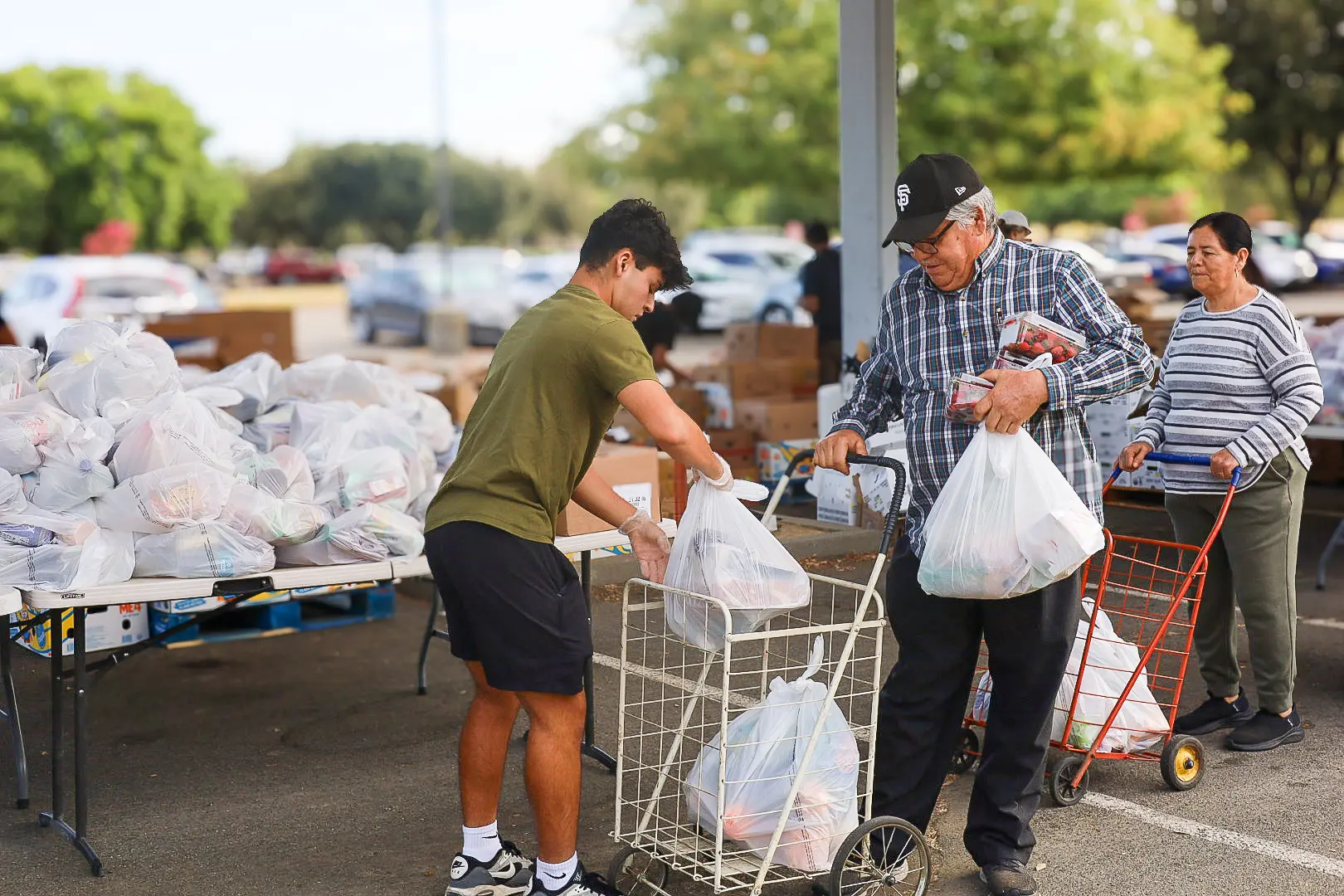 Food distribution at Woodland Community College.