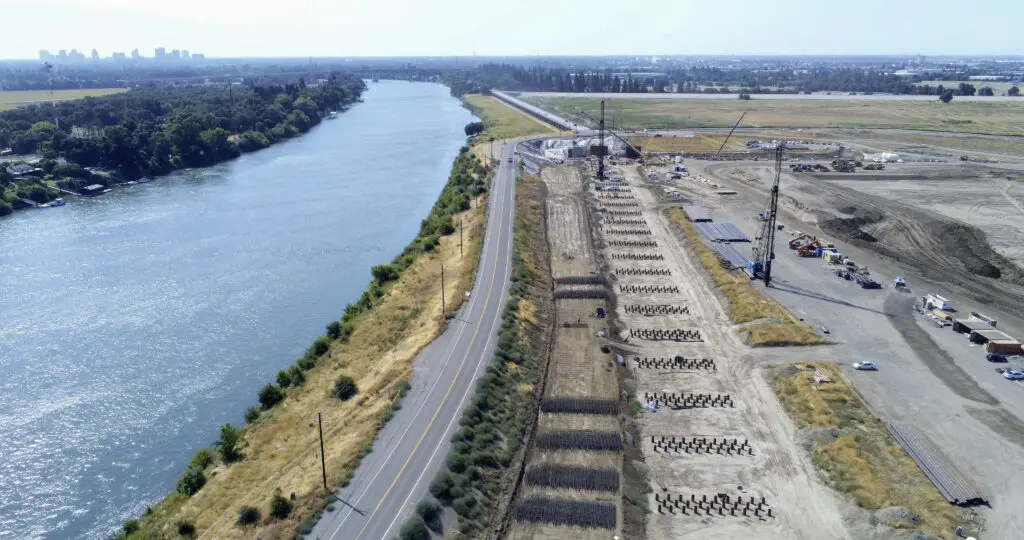 Sacramento Weir
