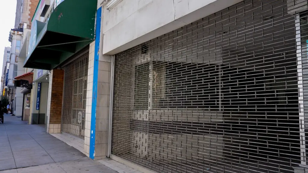 Vacant property on J St. in Sacramento on Sept. 11, 2025. Photo by Denis Akbari.