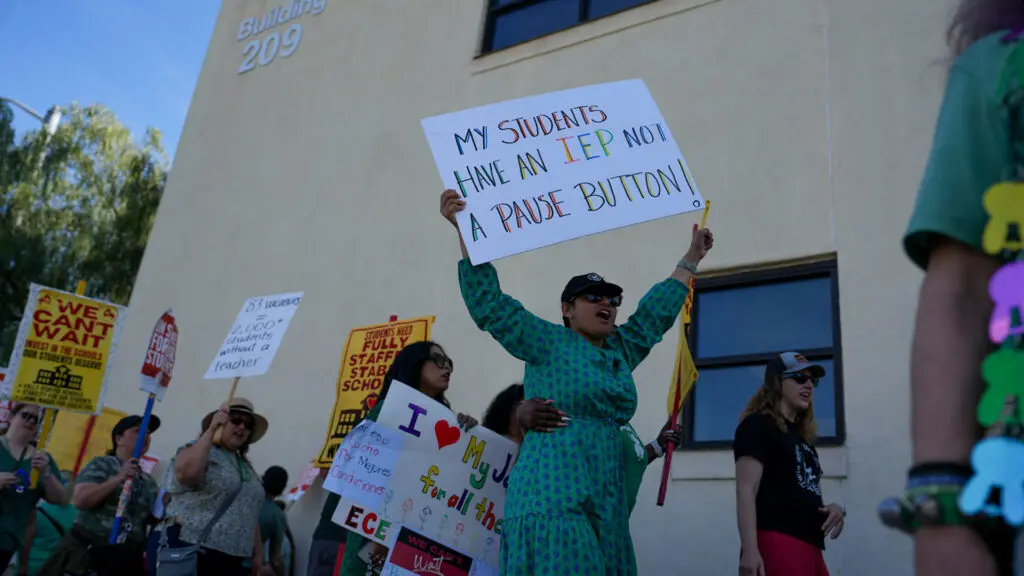 Teachers strike at Twin Rivers Unified School District on March 17, 2026. Photo by Denis Akbari.