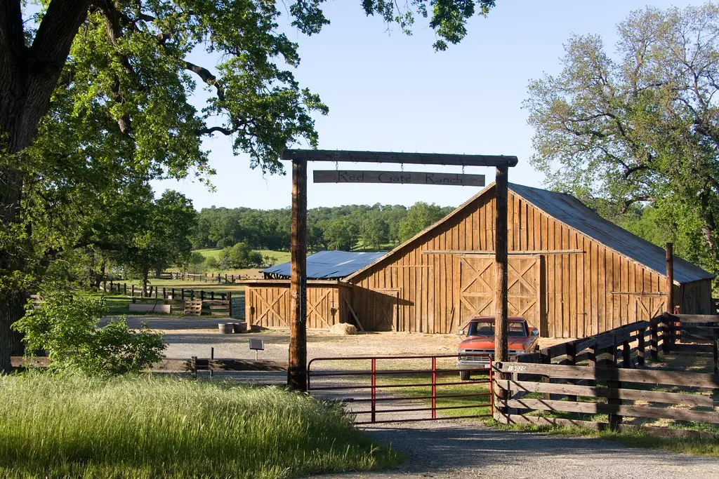 Barn