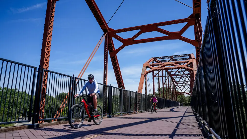Whether you're walking or biking, there's always a new stretch to explore on the Fair Oaks Bridge. Photo by Denis Akbari.