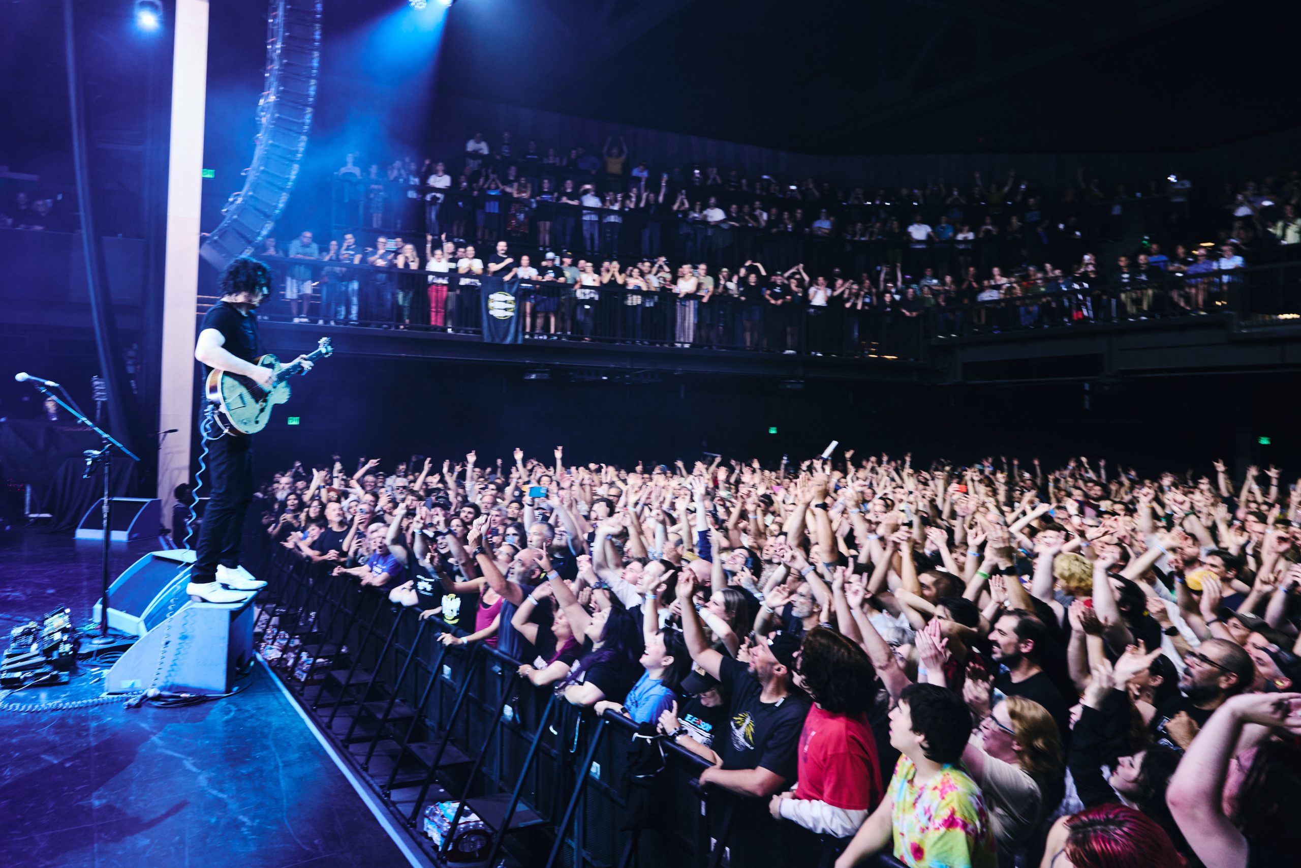 Jack White performs a concert