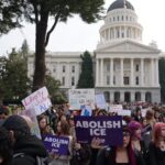 Students in front of Capitol