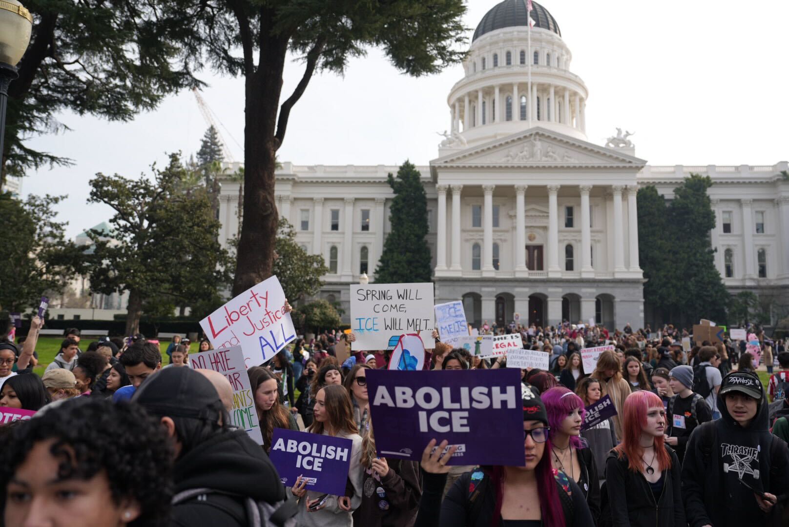Students in front of Capitol