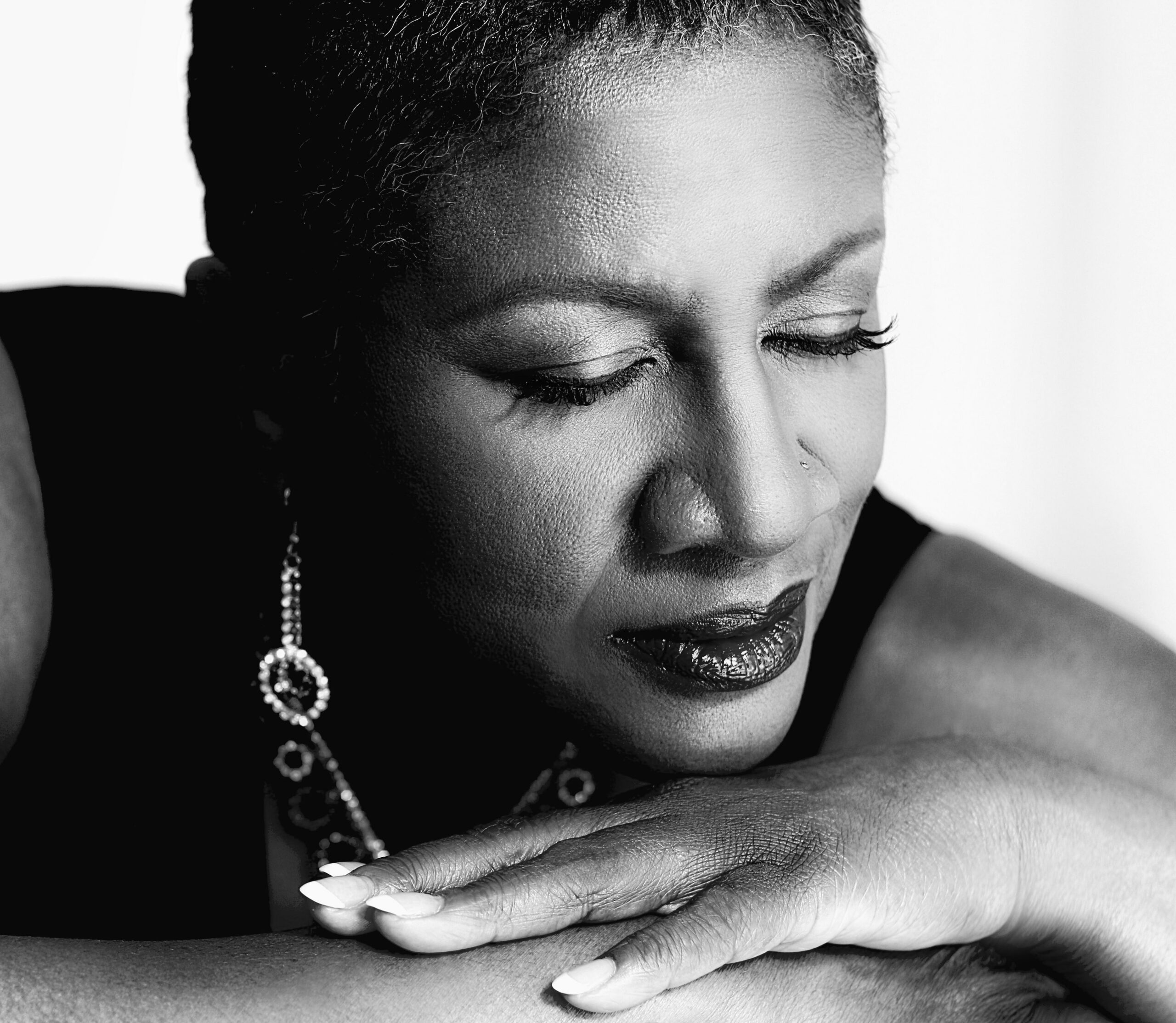 Black and white photo of Vivian Lee, a signature jazz vocalist.