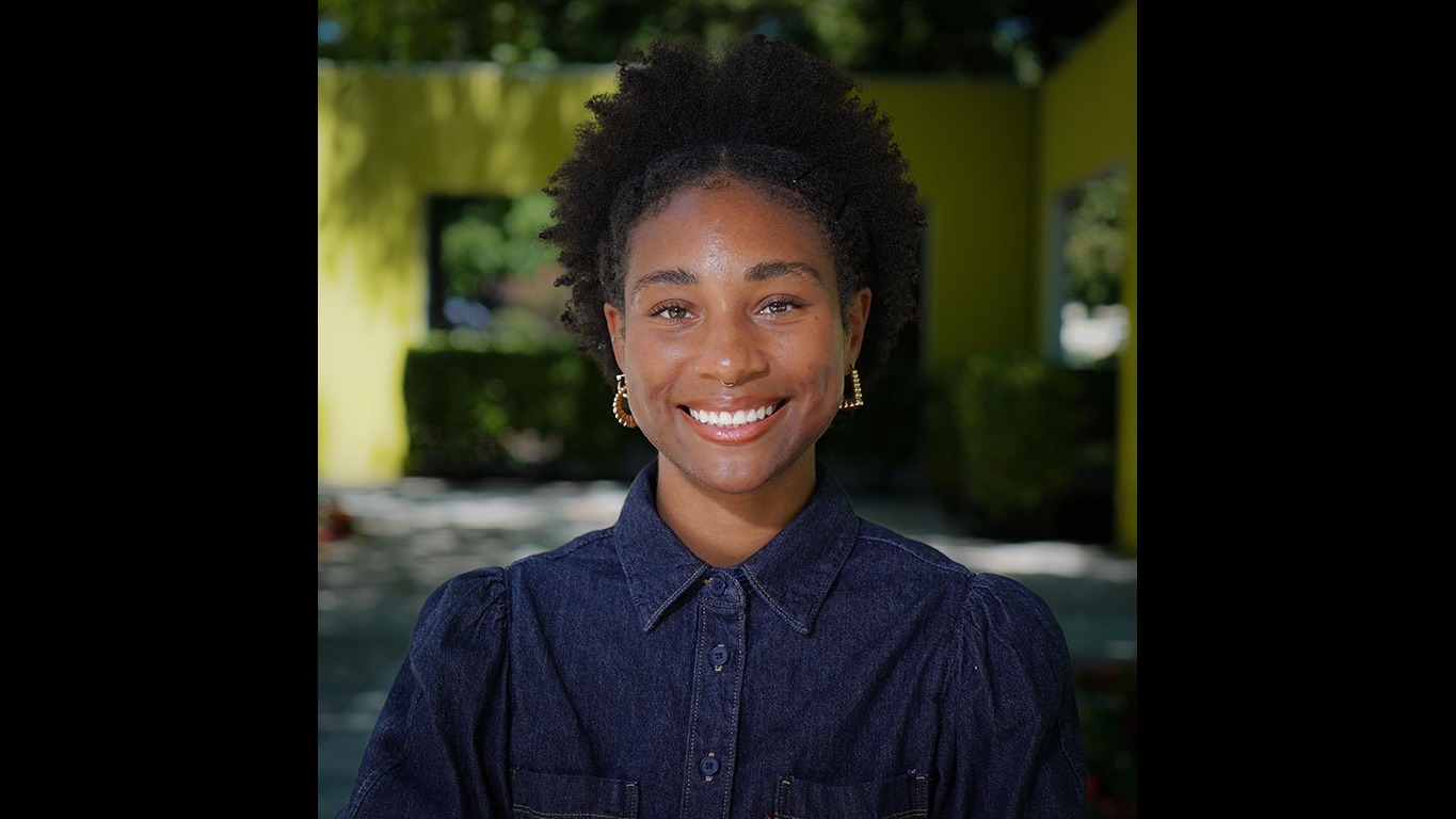 headshot of Brianna Taylor