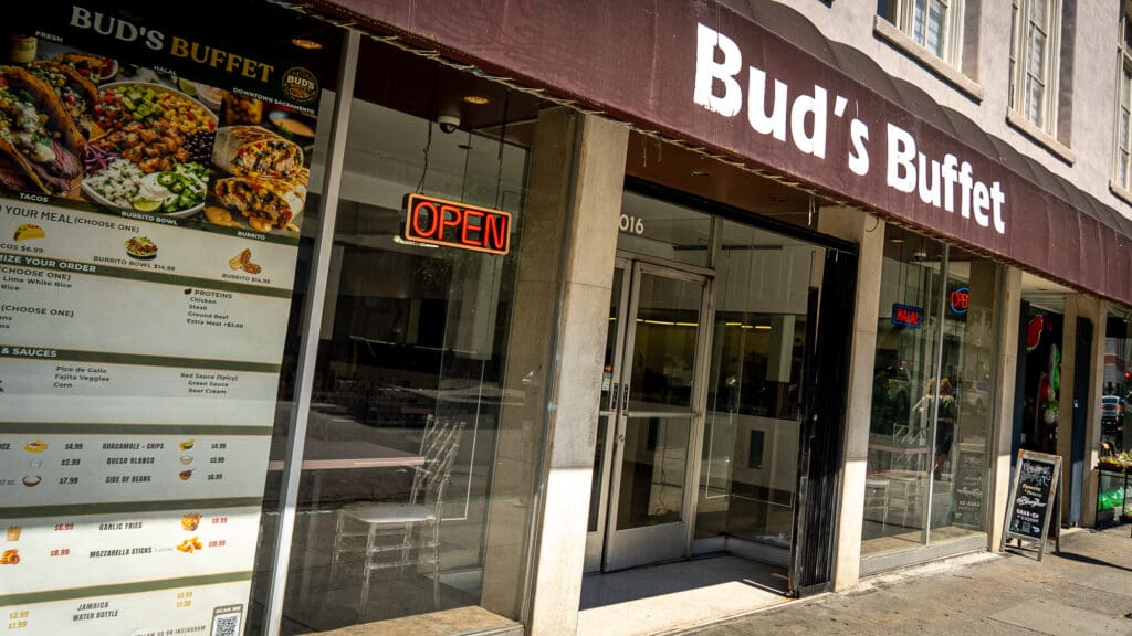 Bud's buffet storefront