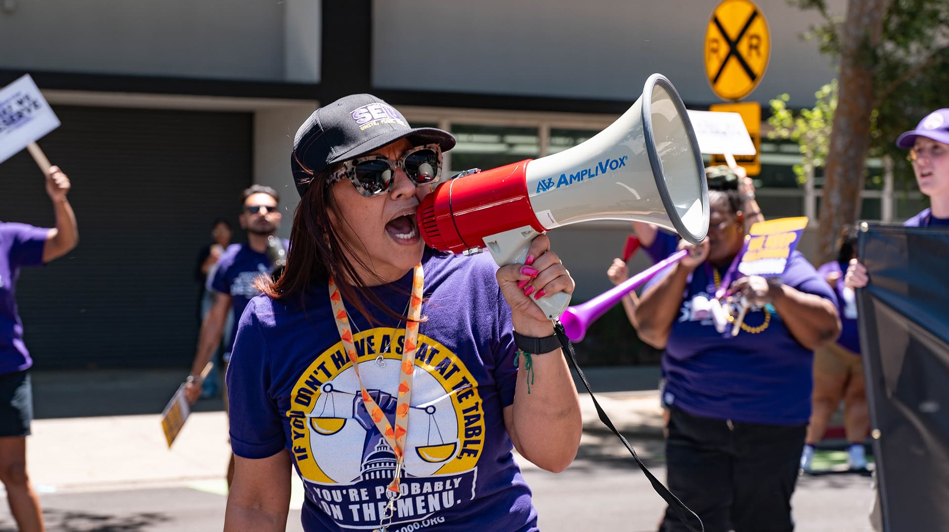 State workers strike in Downtown Sacramento amid contract standoff