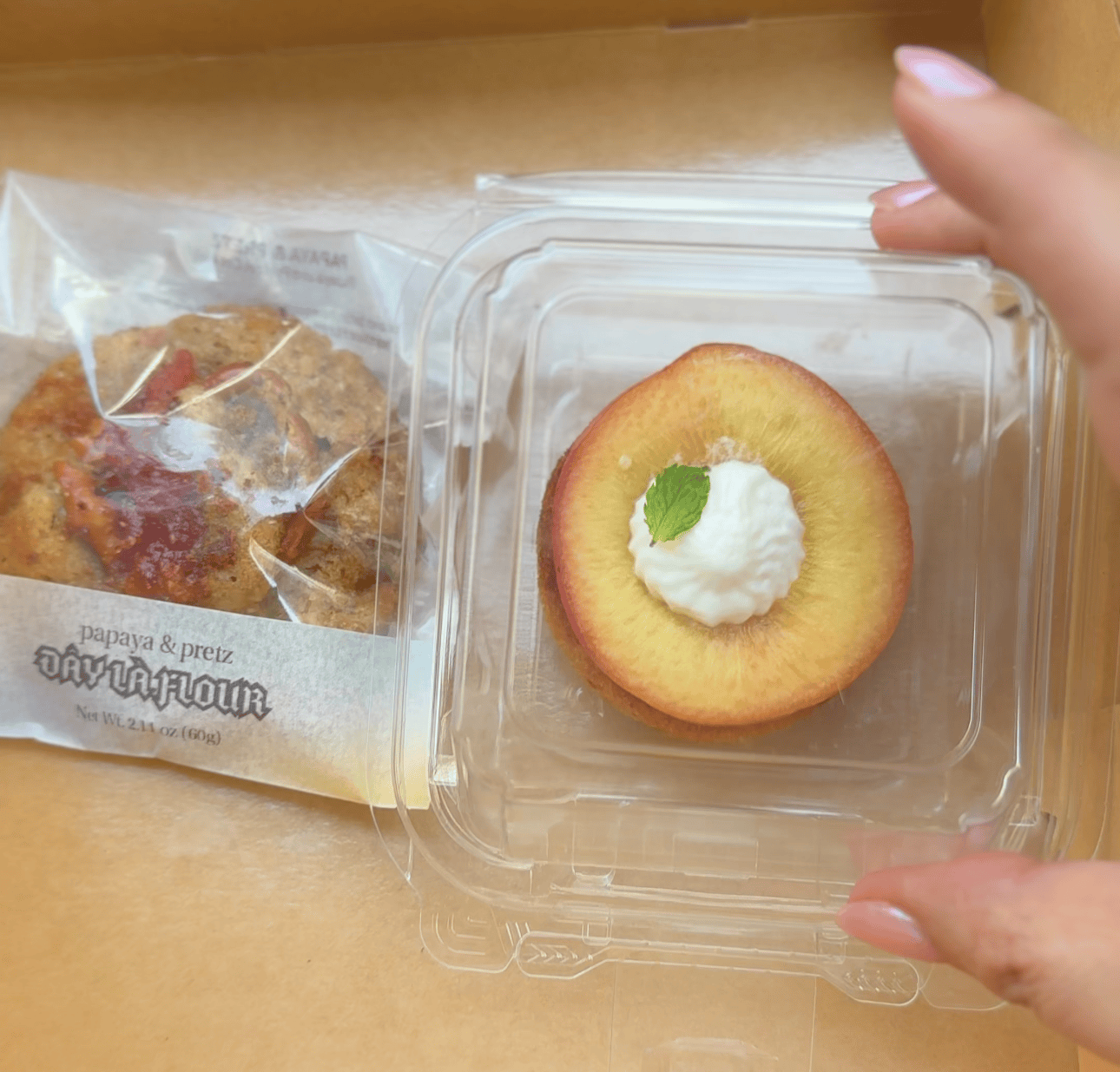 Day La Flour cookie and mochi
