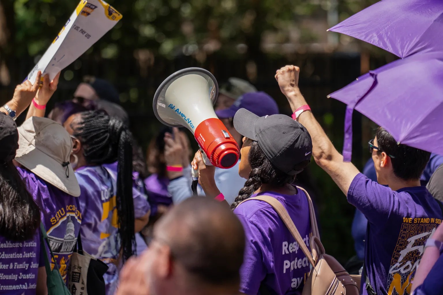 state workers protest