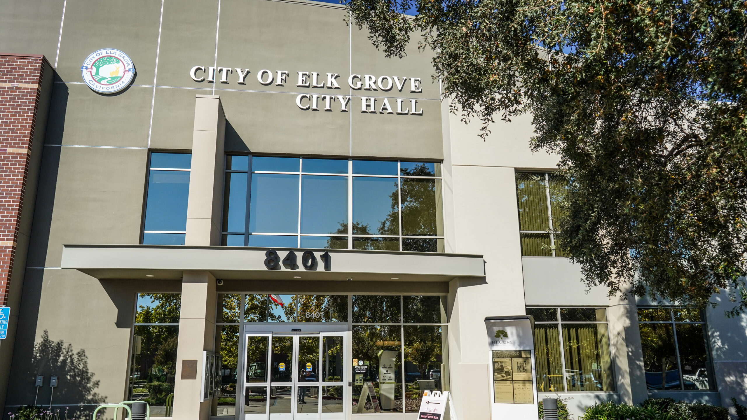 Elk Grove City Hall