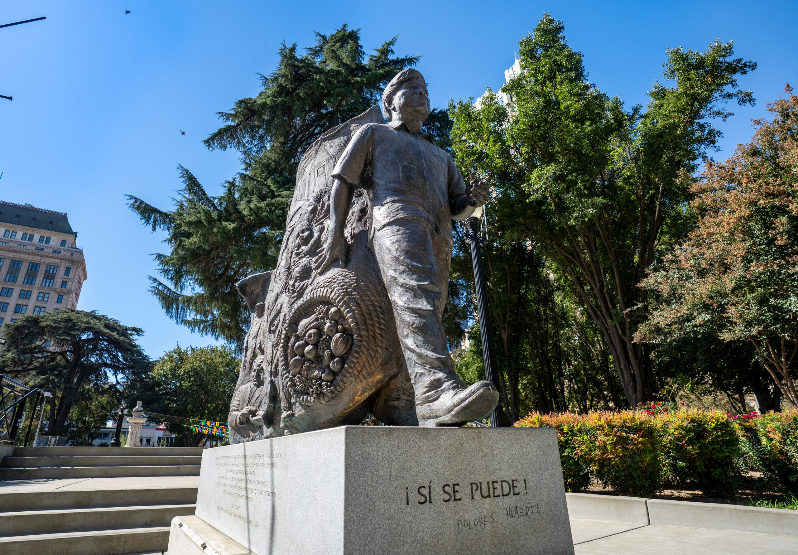 Statue