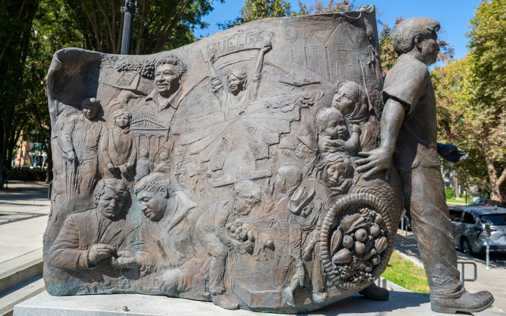 Statue